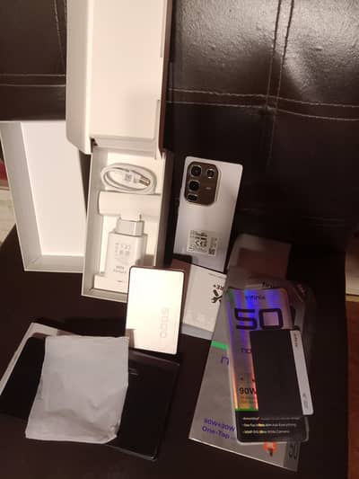 infinx Note 50 pro 12gb 256 with box charge and wirlas charger