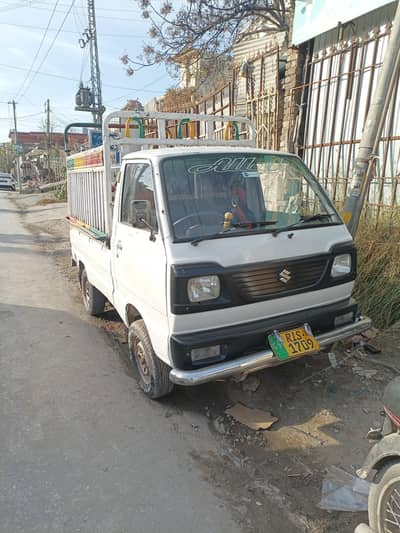 Suzuki ravi 2013 model