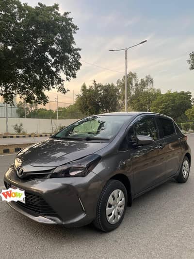 TOYOTA VITZ F 1.0cc INTELLIGENT PACKAGE (PUSH START) MODEL 2014/2017