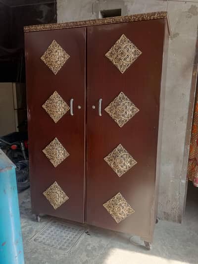 almari wooden 2 door new candetion for sale in Lahore