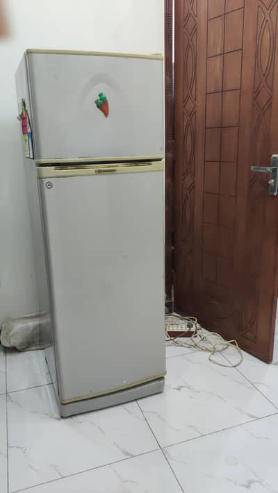 Dawlance fridge in good condition