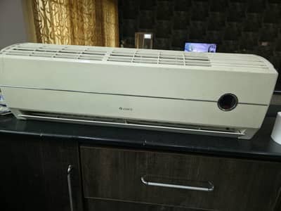 2 gree Ac non inverter selling individually