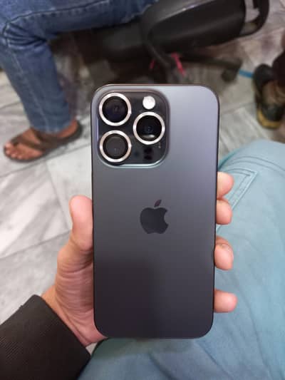 iphone 15 pro JV with Box  Colour black 128 gb Battety health 87