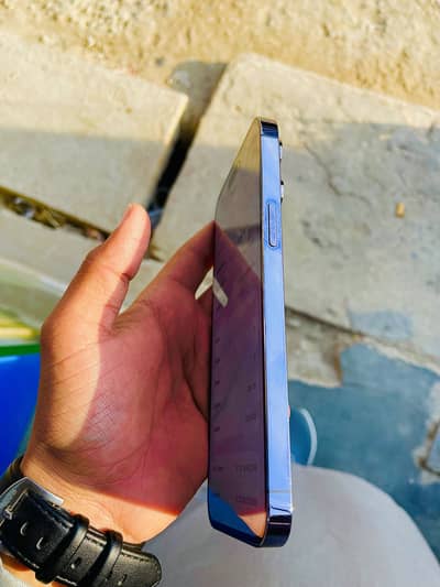 14 Pro Max 256 GB. Official Pta Approved with Box