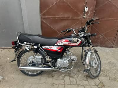 ALL OKAY GARI HAI KOI MASLA NI HAI TOTAL GENUINE HAI KOI PART NI CHANG