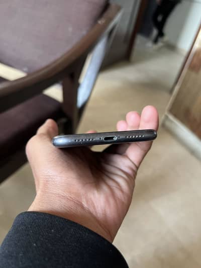 2phones iPhone 11 and Vivo