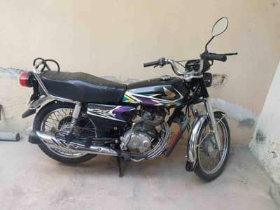 Honda 125 in 10/10 condition