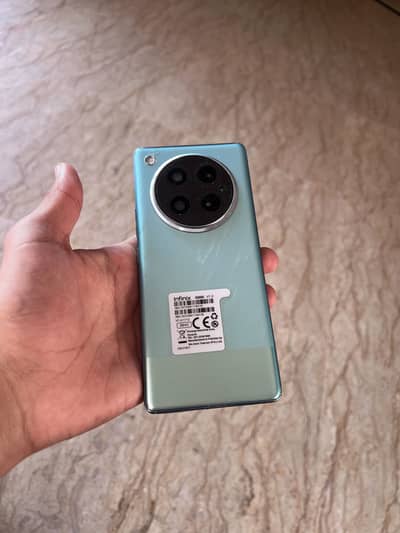 Urgent sale Zero 40 infinix for sale