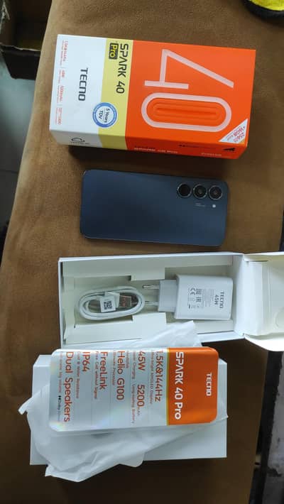 Tecno Spark 40 pro 8 256 with original box charger 10/10 condition