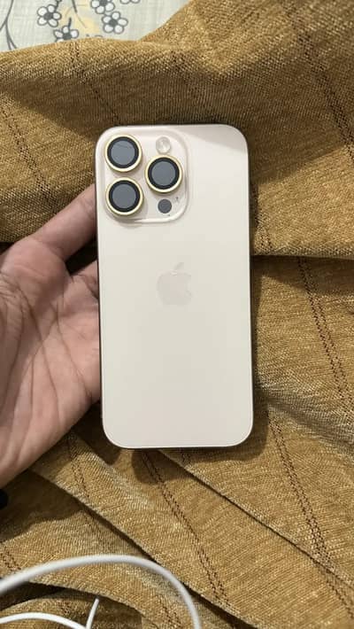 Dessert Factory unlock 256 gb battery 98 cylce 184 condition 10/10