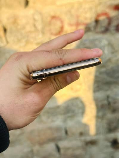 iPhone XS Max pta approved 64 GB