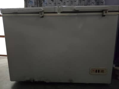 Dawlance two door deep freezer