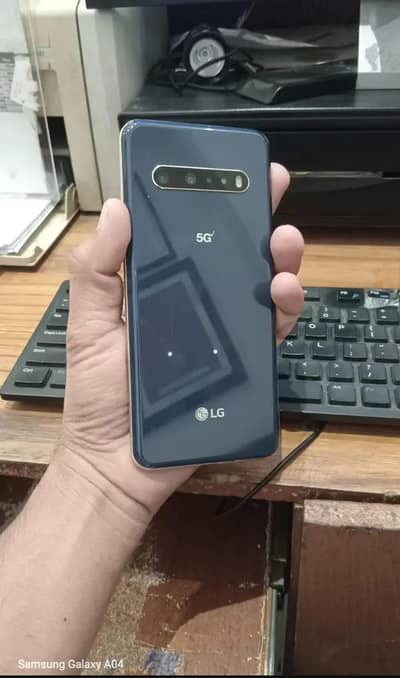 lg vtihnk5g pta bast four camra and gaming big batry exchange possible