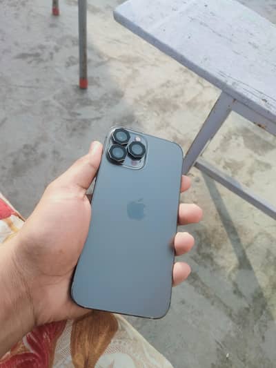 A good condition iphone 13 pro max
