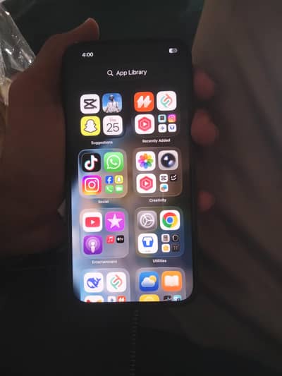 jv 83health 128gb 10/9 condition all ok