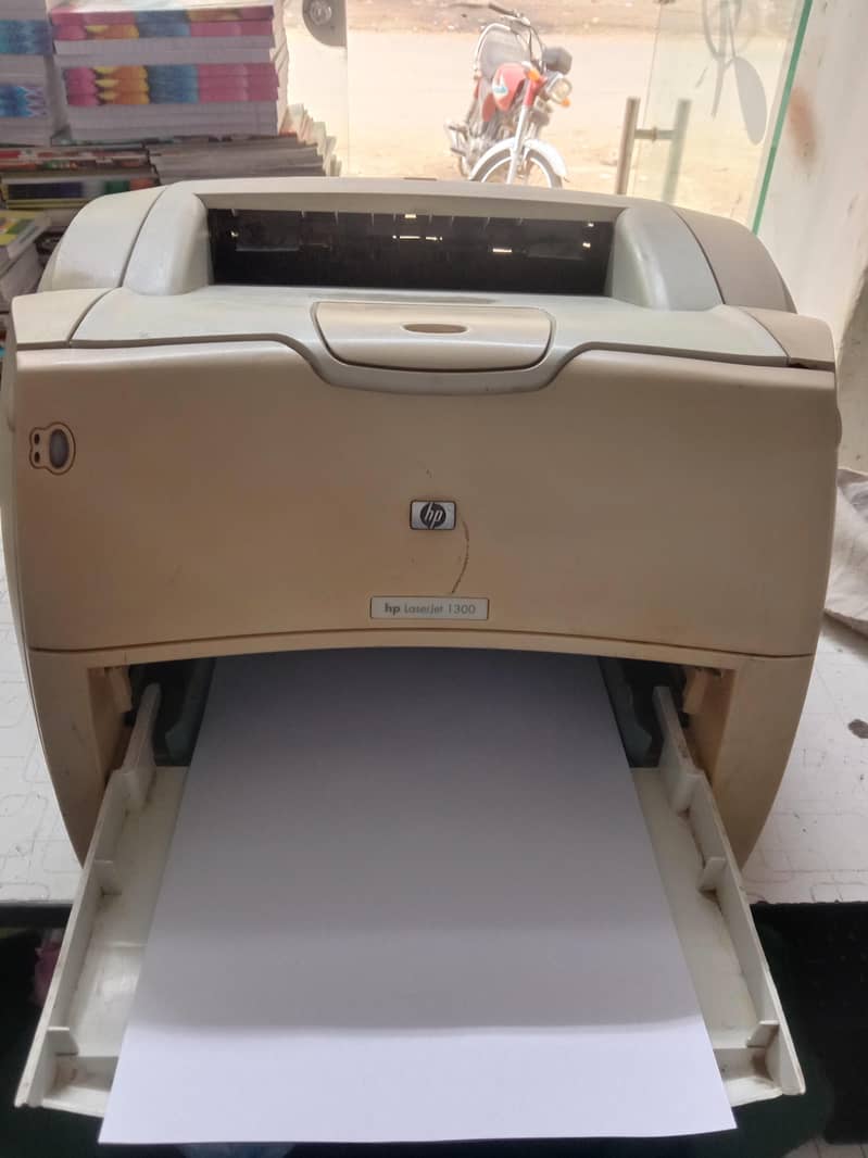 hp 1300 printer 0