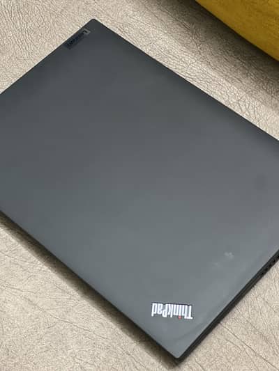 Lenovo P16S Workstation