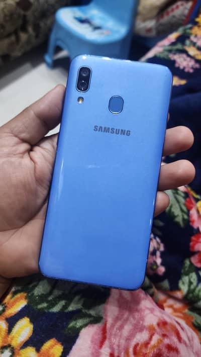 samsung galaxy A30 with lcd broken can b used for parts