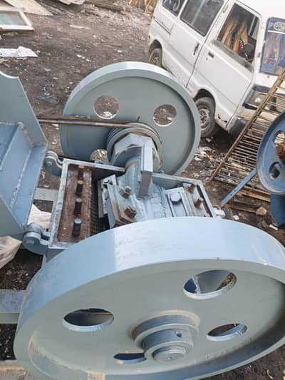 plastic bottle cutter with motor 30 HP italian 8 lakh demand ha