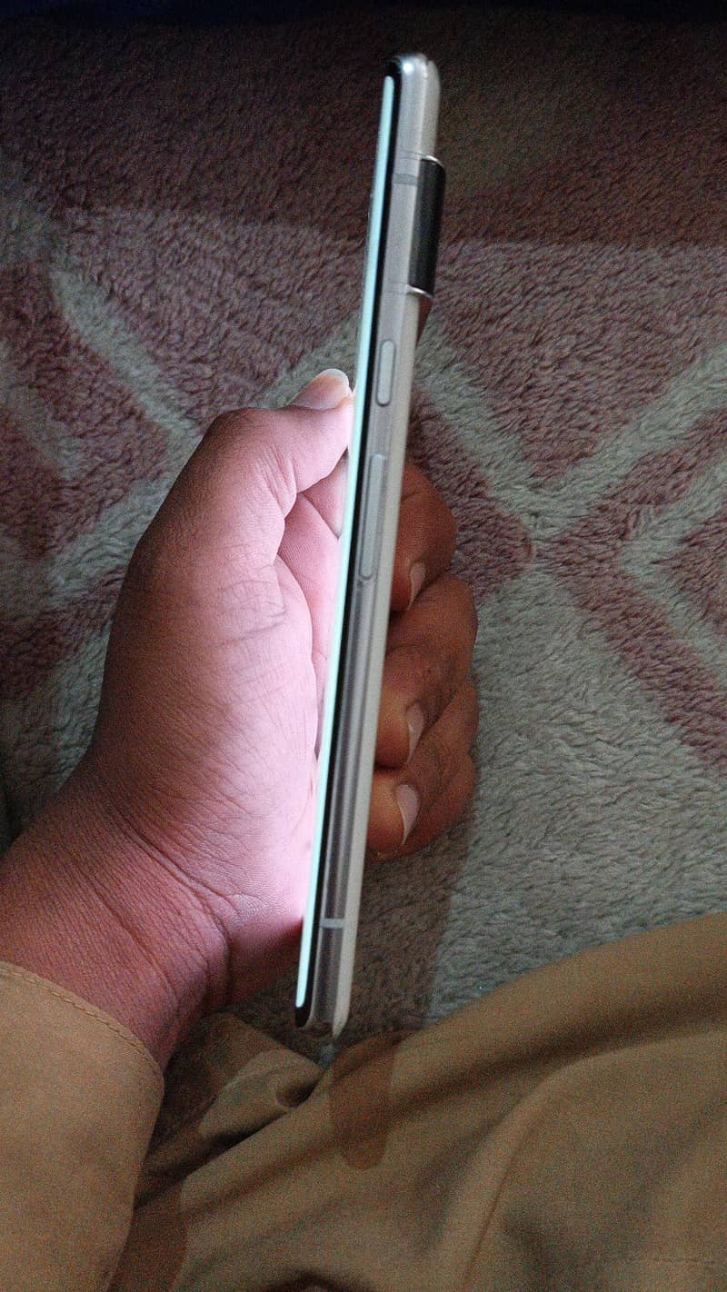 Google pixel 6 Pro 1