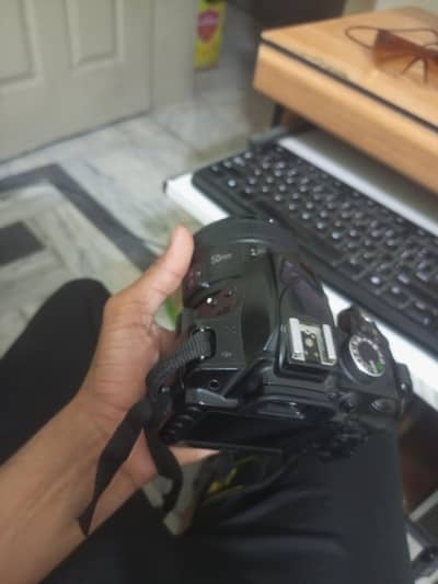 Nikon D3200 with kit lens 18-55mm