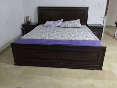 Luxury Wooden King Size Double Bed Set with Dressing Table & Side Tabl