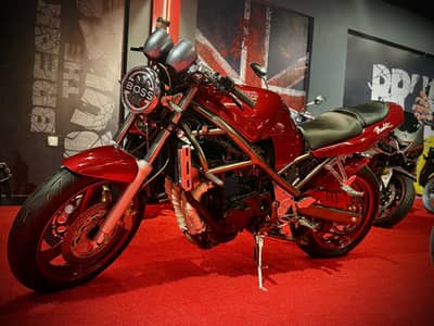 Suzuki Bandit 400cc Inline Four Cylinder