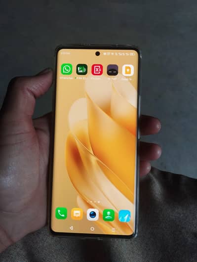 INFINIX ZERO 30  4G LUSH CONDITION