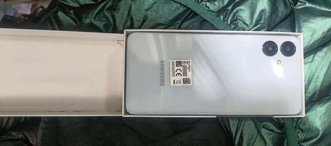 03214494123  10/10 just like box open acceries not used ony call