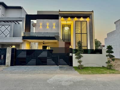 Top City 10 Marla House For Sale