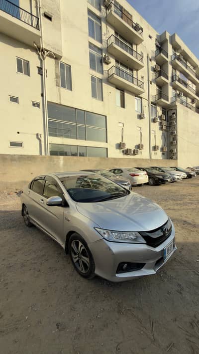 Honda grace hybrid EX 2015