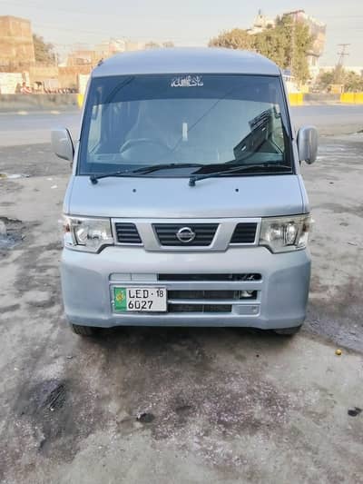 Nissan clipper auto