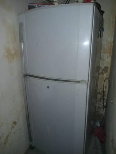 Dawlance fridge for sale