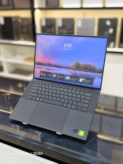 Dell Precision 5560 Workstation