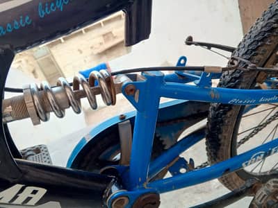 new condition bicycle only 5 months use 26 inche bicycle