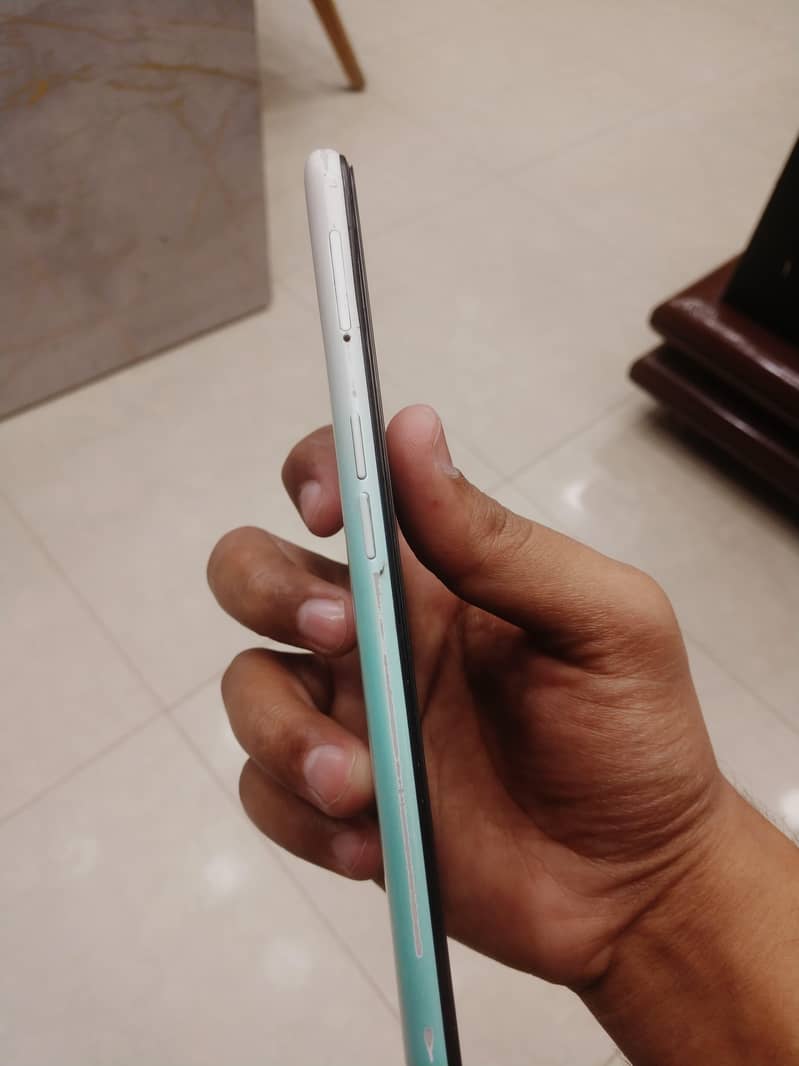 Oppo A31 with Box 3