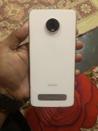 moto z 4