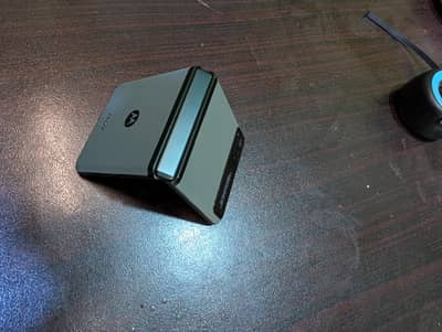 Motorola RAZR 40 flip pta approved 10/10 condition