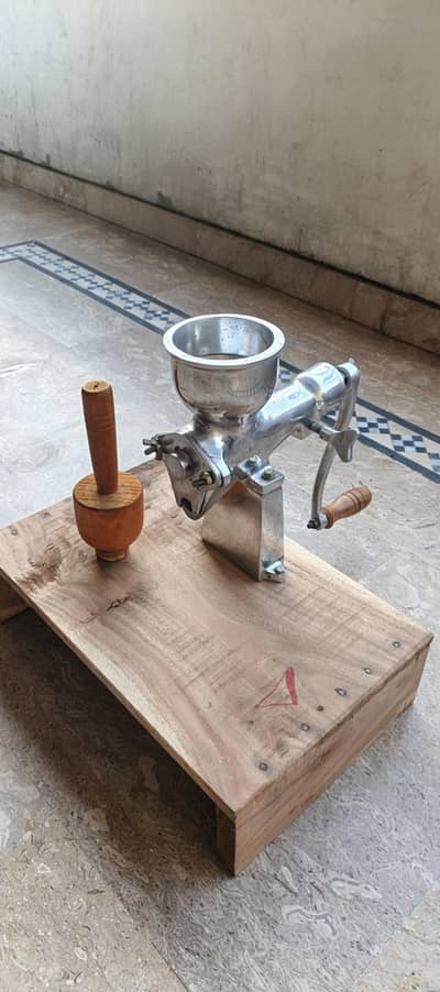 orange, musami and grape fruit juicer machine for sell