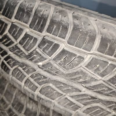 Bridgestone dueler Tyres