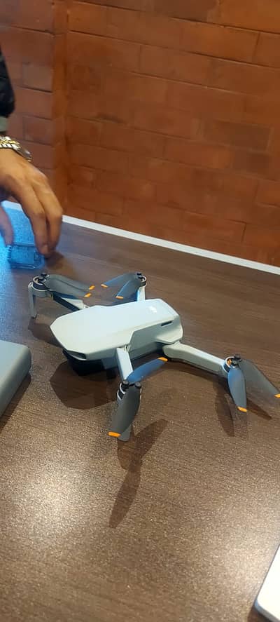 DJI Mini 2 fly more Combo with box and bag urgent sale