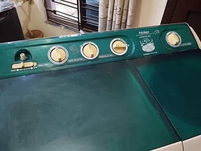 very good condition  one hand use washing machine or dryer good wor