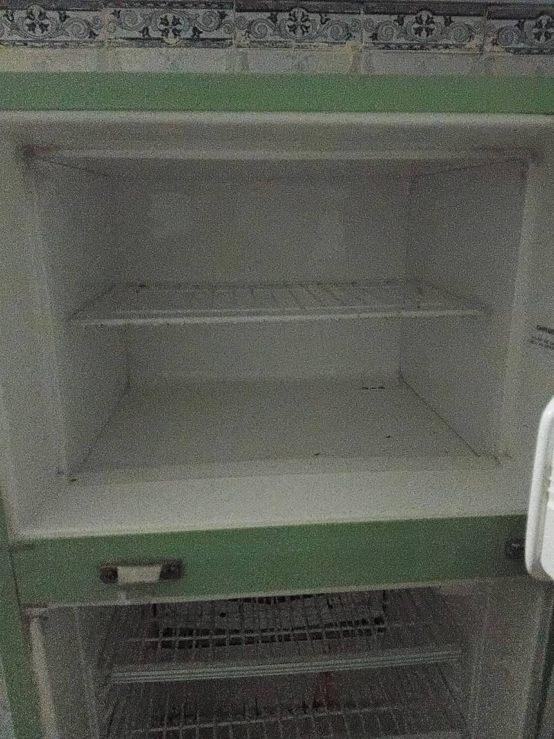SINGER,medium size refrigerator 6