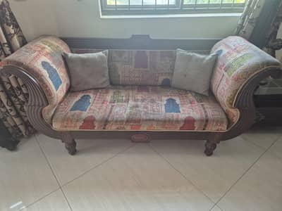 Dewan/Wooden dewan / Dewan for sale/ Dewan Sofa or sale