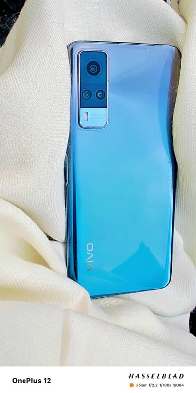 VIVO Y51S 10/10 CONDITION IN LADIES USE 8/128GB 