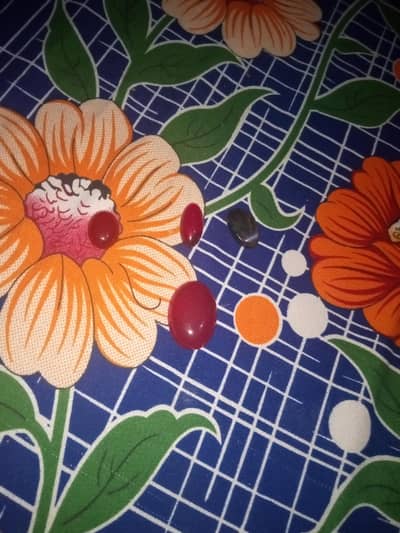 stone sell kr Raha hu