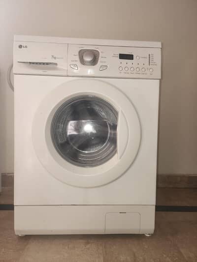 LG 7kg Front Load Washing Machine