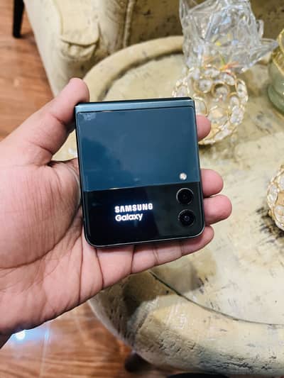 Samsung Z flip 3 official pta 256gb urgent sale