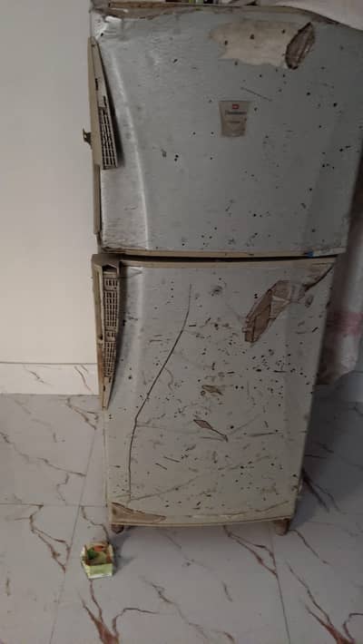 Dawlance fridge in good working