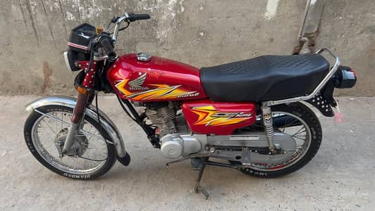 model 2021 condition 10/9 all ok bike biometric available